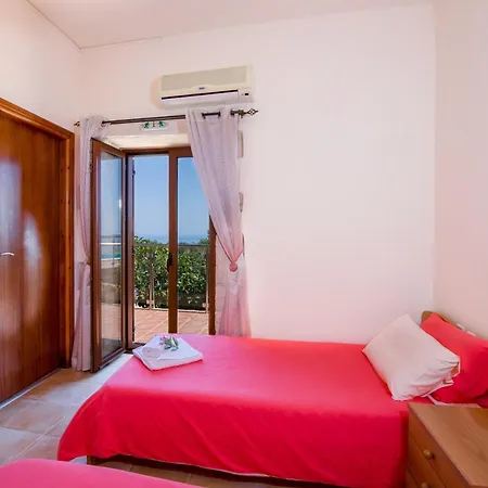Hébergement de vacances Kourouni Stalós